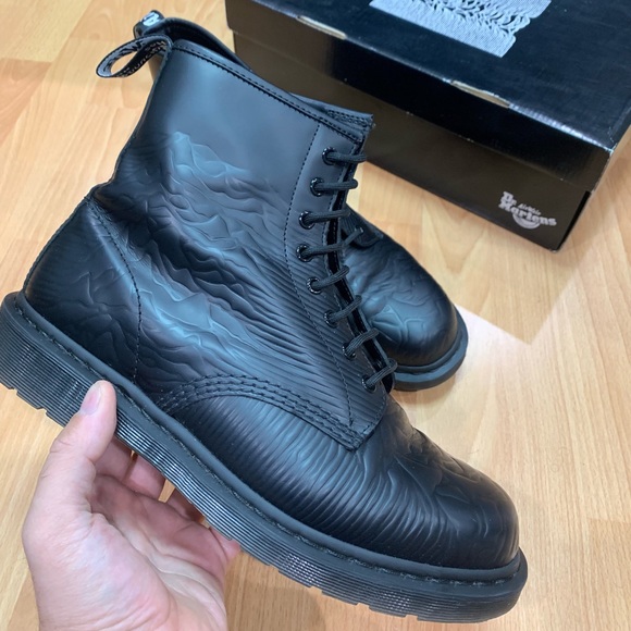 dr martens unknown